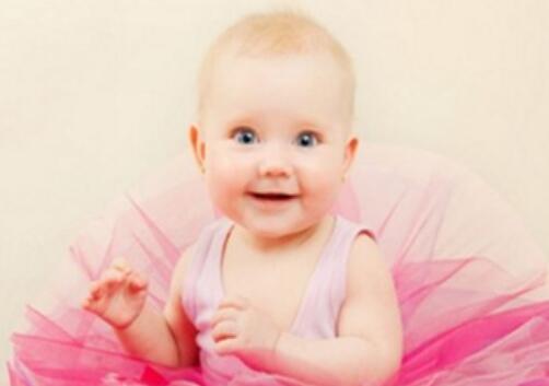 2025女?huà)雰鹤蠲赖拿执笕? /></a>女?huà)雰浩鹈?，要和女性在人們心目中的形象一樣，美麗而又可?ài)。人們說(shuō)，女?huà)雰菏巧仙n帶給人類(lèi)的禮物，大家都喜歡，所以，在給女?huà)雰浩鹈謺r(shí)，可以考慮以一些美好美麗的字詞來(lái)構(gòu)思。名字是用來(lái)大家讀寫(xiě)聽(tīng)說(shuō)的，難免...</div>
			         <span id="ctl00_ContentPlaceHolder1_subjectList_dgNews_ctl12_Label1" style="color:Green;font-size:10pt;">2024/8/2 17:12:41</span>
			        <div style="height:5px; font-size:5px"> </div>
			        <hr width="99%" style="text-align:center; border-style:dotted; border-width:0px; height:1px;" />
			        <div style="height:5px; font-size:5px"> </div>
			    </div>
		        </td>
	</tr>
</table>
<br />
<center>
<span id="ctl00_ContentPlaceHolder1_subjectList_lbPages" style="font-weight:bold;">頁(yè)碼：1  <a class=